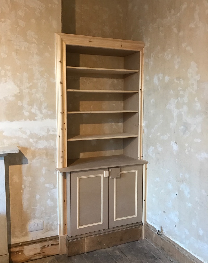 alcove-cabinet